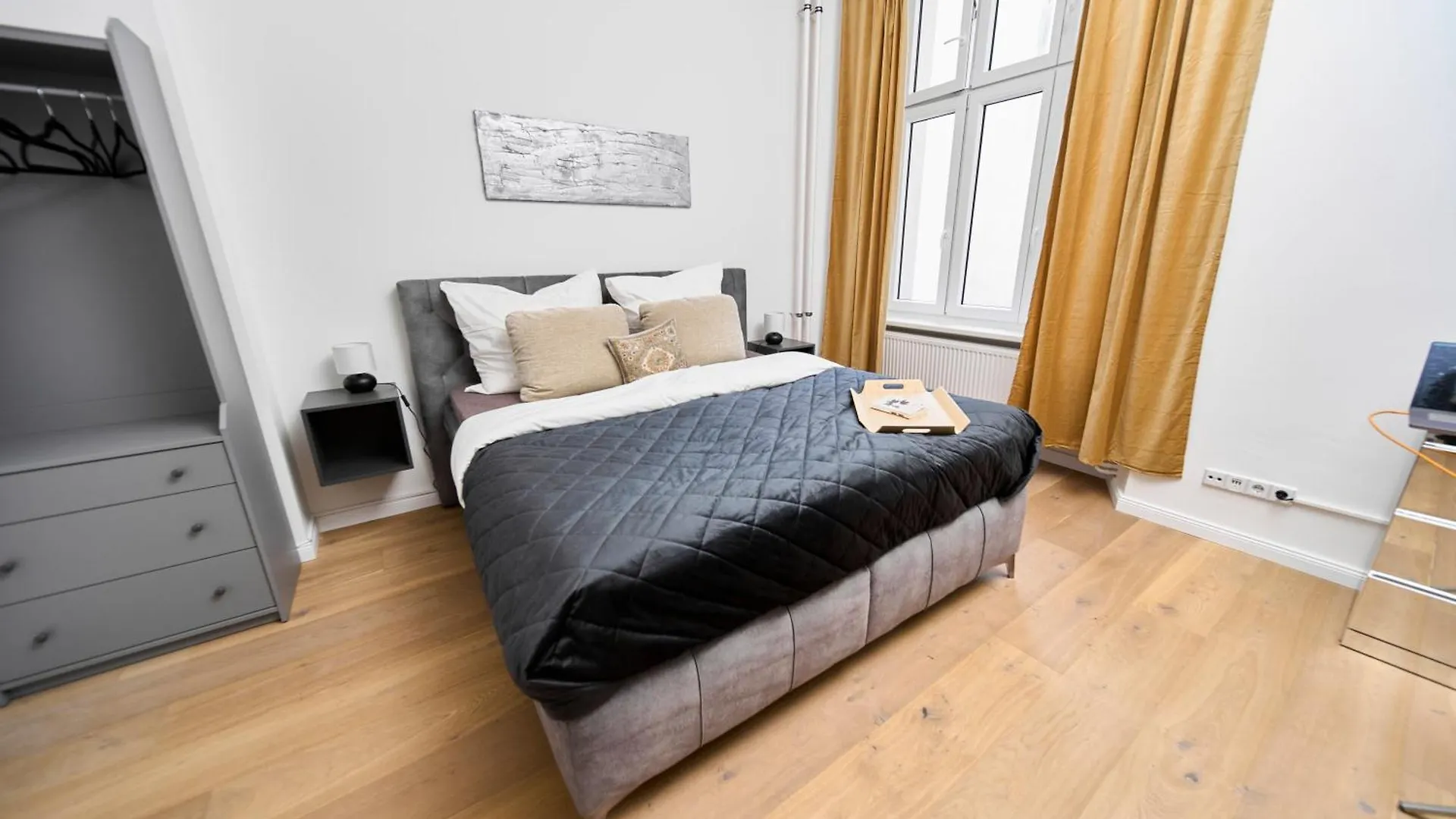 Loftly Kant99 - Zentral - 90M2 - Self Check-In - 300 Mbit Berlin